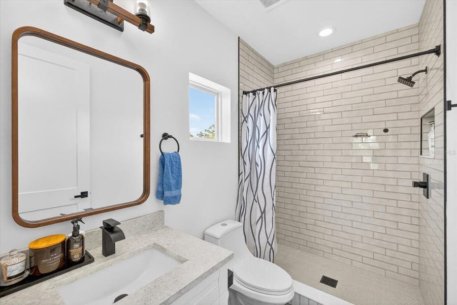 Furnished interior view inside a new home in , Tampa (Image 36).