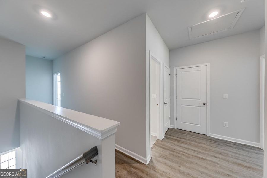Spacious, unfurnished interior of a new home in Chimney Oaks Townhomes, Homer (Image 18).