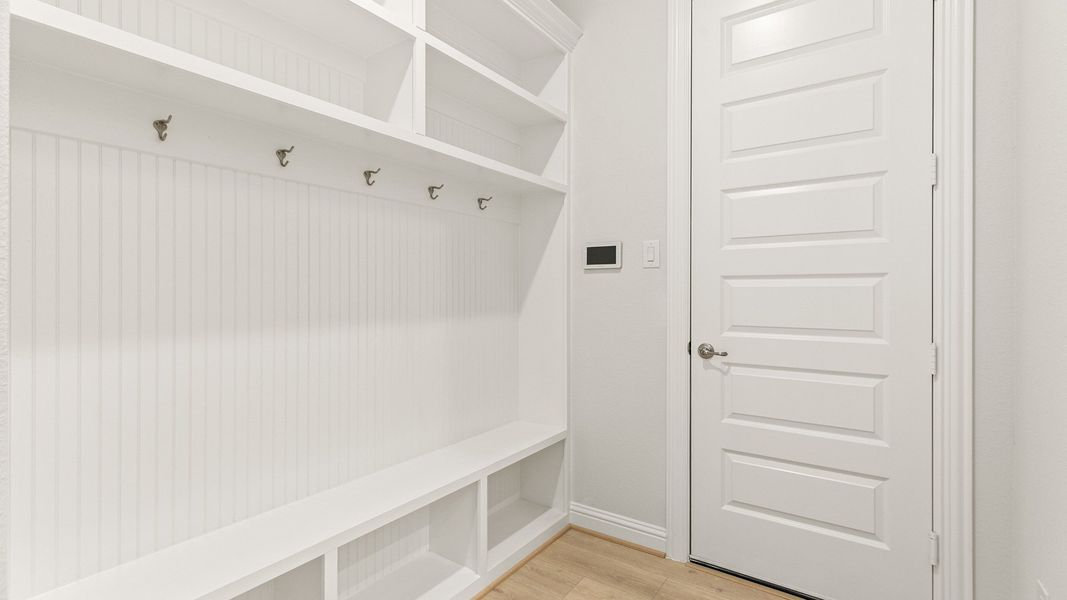 Representative furnished interior of a home built from the Tulane by DRB Homes in Creekhaven, Iowa Colony (Image 18).