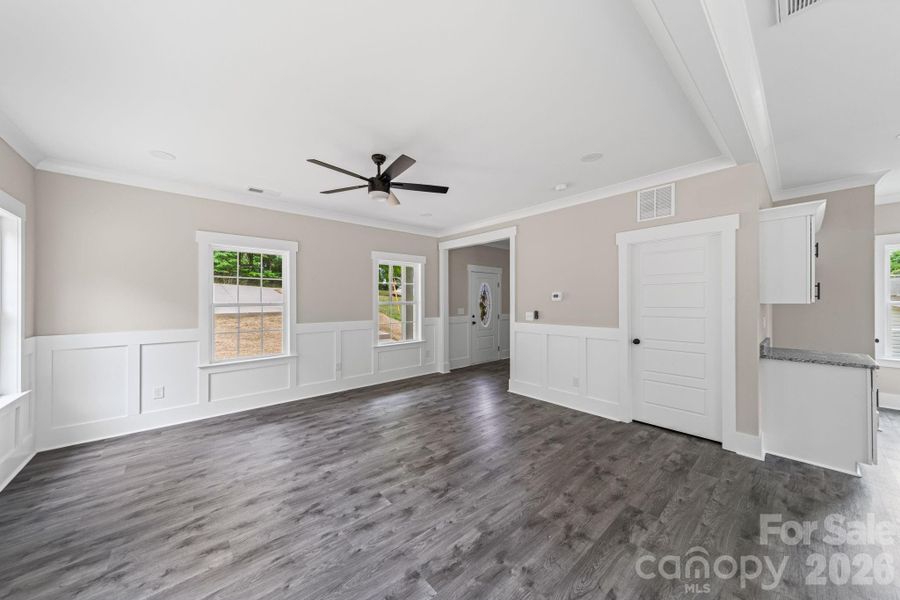 Spacious, unfurnished interior of a new home in , Badin (Image 15).