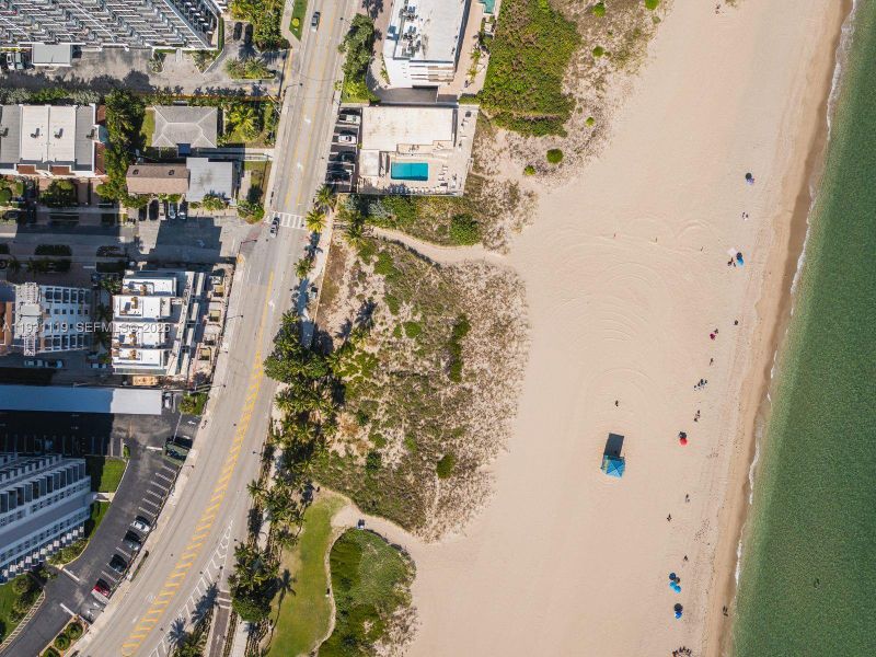 Image 33 of a home in .