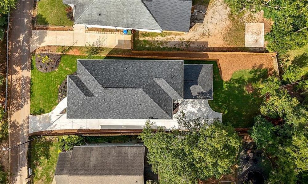 Image 38 of a home in . Image 38 of a home in .