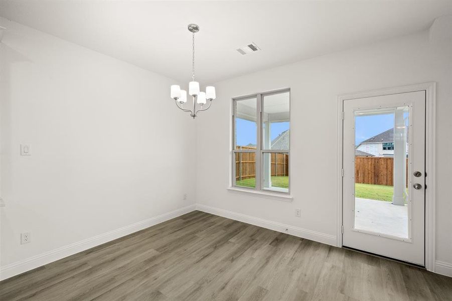 4329 KNight- Dining-1