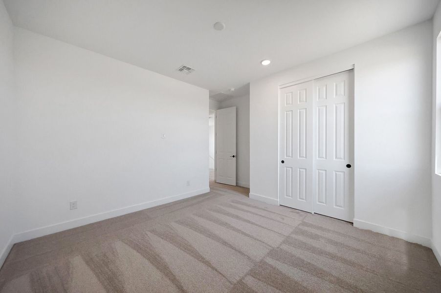 Spacious, unfurnished interior of a new home in Miravida, Surprise (Image 21).