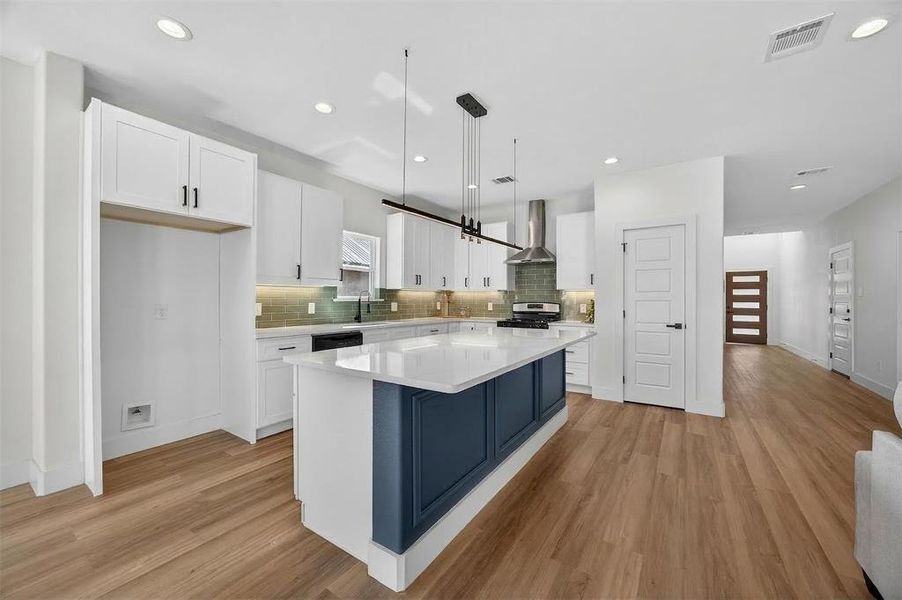 Furnished interior view inside a new home in , Fort Worth (Image 12).