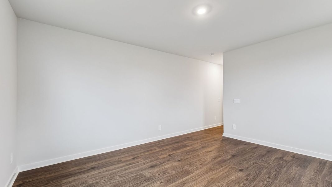 Representative unfurnished interior of a home built from the Stonebrook II by D.R. Horton in Harvest Point, Spring Hill (Image 52). Representative unfurnished interior of a home built from the Stonebrook II by D.R. Horton in Harvest Point, Spring Hill (Image 52).