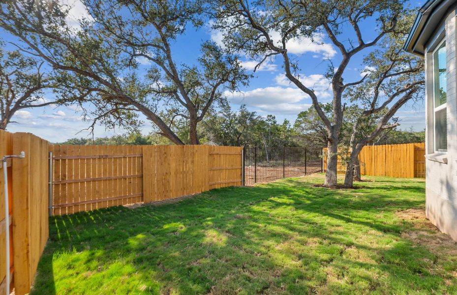 Exterior details and patio area of a home in Woodside, Georgetown (Image 27).