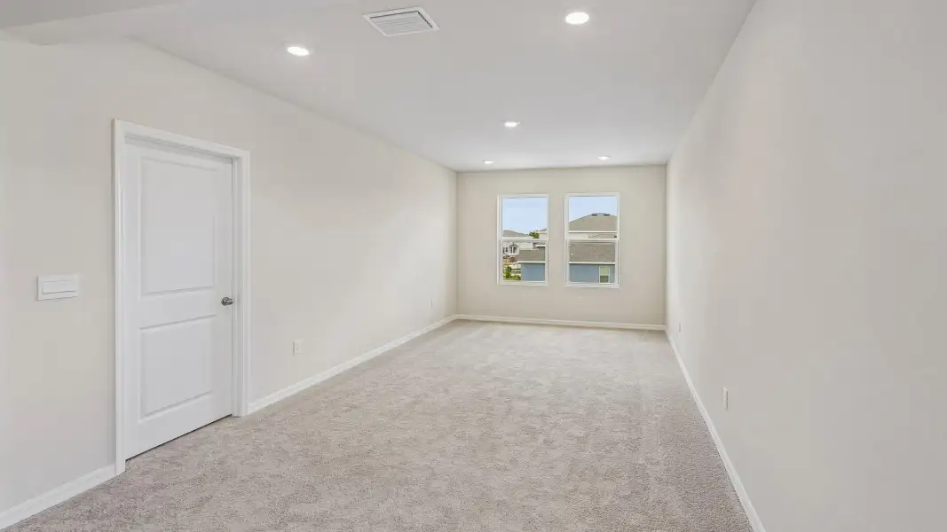 Spacious, unfurnished interior of a new home in Seaire, Parrish (Image 28).