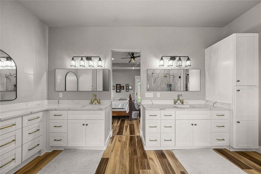 Furnished interior view inside a new home in , Belleview (Image 39).