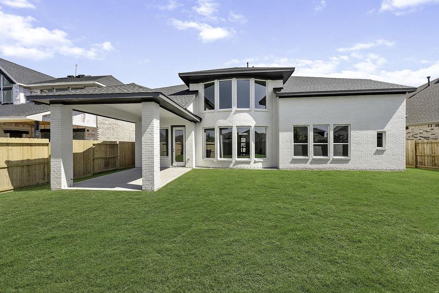 Exterior details and patio area of a home in Jordan Ranch, Katy (Image 3).