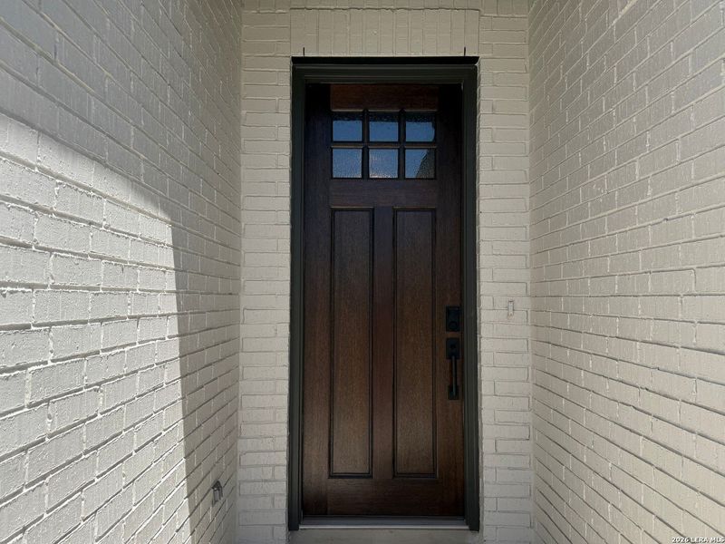 Exterior details and patio area of a home in Ladera - 50s, San Antonio (Image 18).