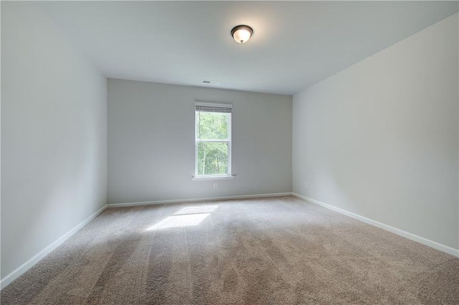Spacious, unfurnished interior of a new home in Kingston, Locust Grove (Image 27).