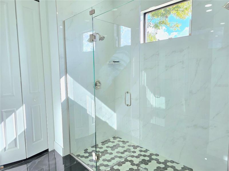 Image 36 of a home in .