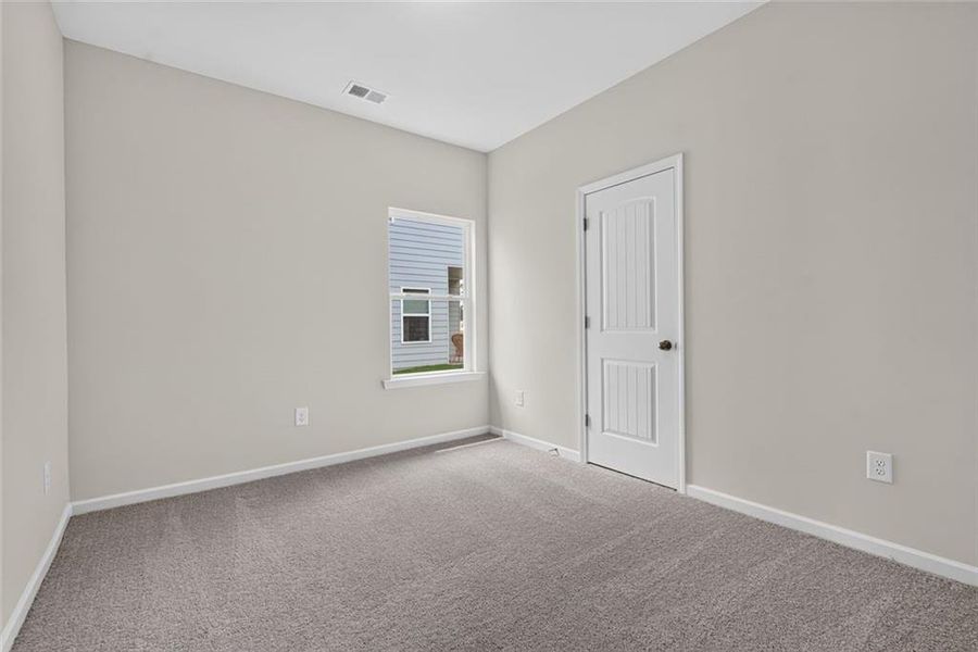 Spacious, unfurnished interior of a new home in Southbend, Rome (Image 20). Spacious, unfurnished interior of a new home in Southbend, Rome (Image 20).