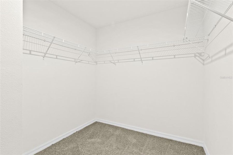 Spacious, unfurnished interior of a new home in Pine Creek, Spring Hill (Image 26).
