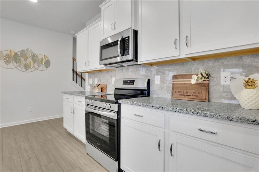 Furnished interior view inside a new home in , Cartersville (Image 10).