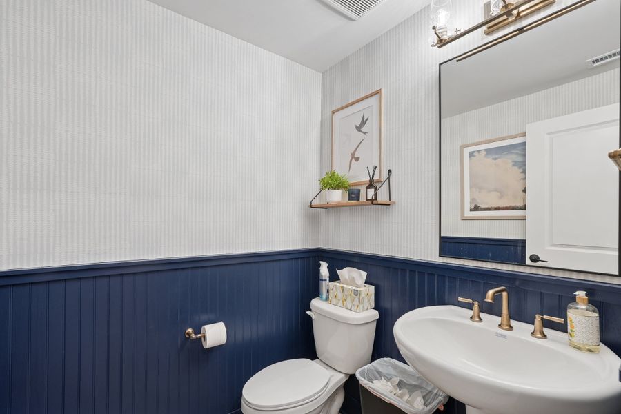 Representative furnished interior of a home built from the Ellis by Tri Pointe Homes in The Townes at Willow Park, Cary (Image 16).