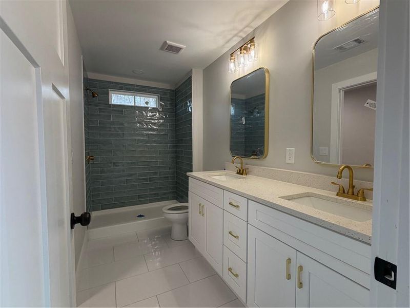 Furnished interior view inside a new home in , Woodstock (Image 5).