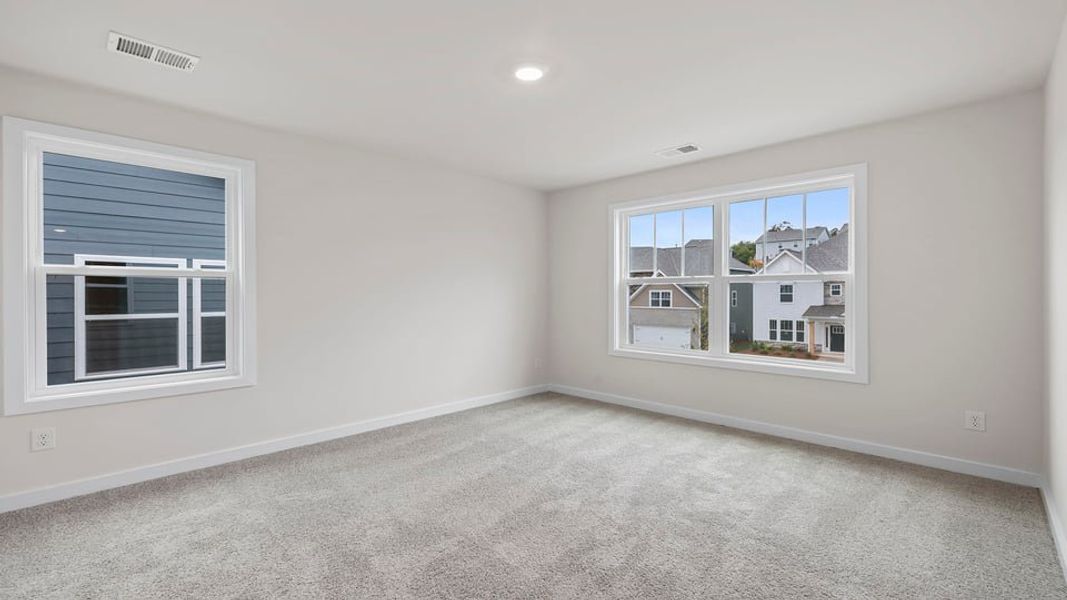 Spacious, unfurnished interior of a new home in Cottonwood Ridge, Piedmont (Image 25). Spacious, unfurnished interior of a new home in Cottonwood Ridge, Piedmont (Image 25).