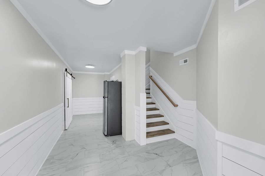 Spacious, unfurnished interior of a new home in Carolina Park: Riverside, Mount Pleasant (Image 22).