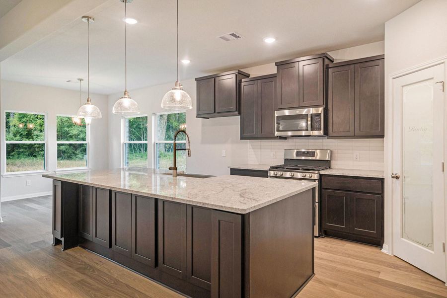 Furnished interior view inside a new home in Oakwood Ranch, Willis (Image 6). Furnished interior view inside a new home in Oakwood Ranch, Willis (Image 6).