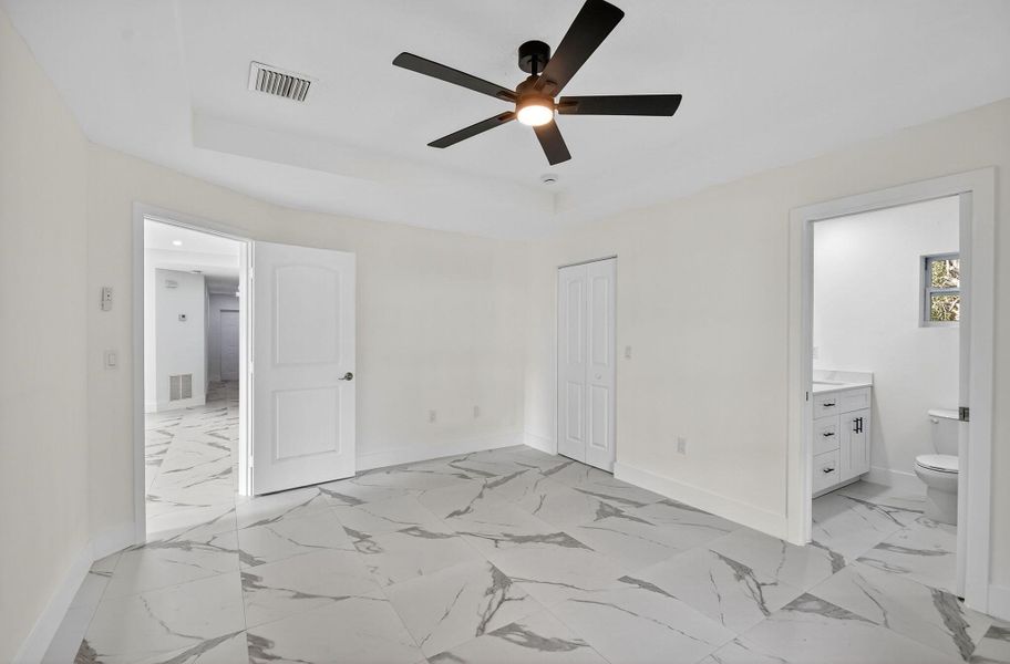 Spacious, unfurnished interior of a new home in , West Palm Beach (Image 18).