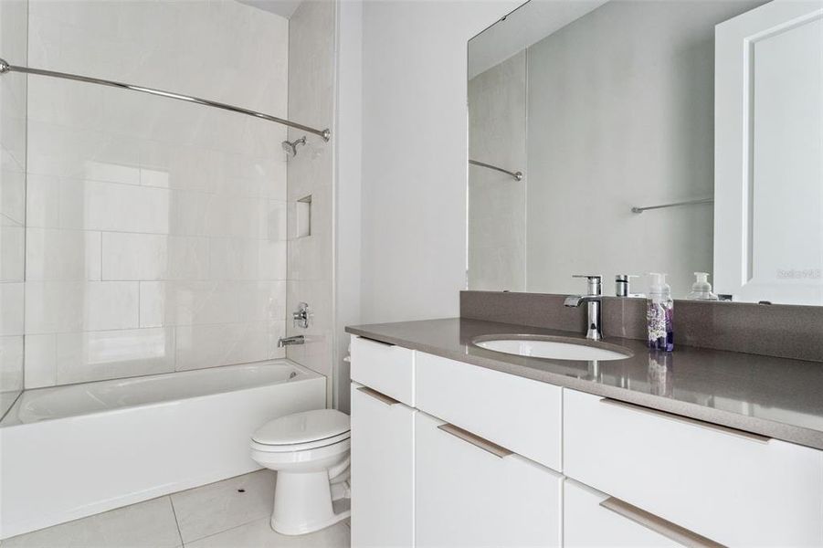 Furnished interior view inside a new home in , Kissimmee (Image 4).