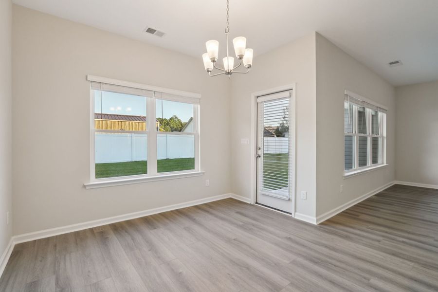 Spacious, unfurnished interior of a new home in Hayden Pointe, St. Marys (Image 20).