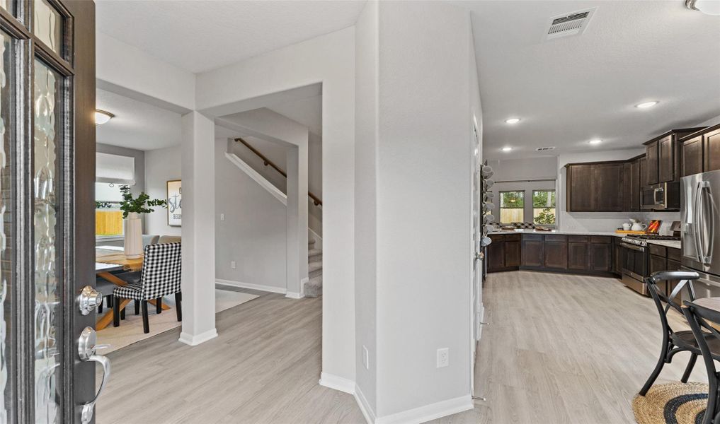 Welcoming foyer (*Photo not of actual home and used for illustration purposes only.) Welcoming foyer (*Photo not of actual home and used for illustration purposes only.)