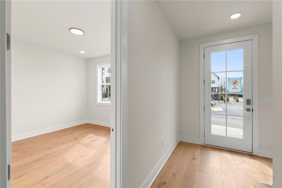 Spacious, unfurnished interior of a new home in , Alpharetta (Image 23).