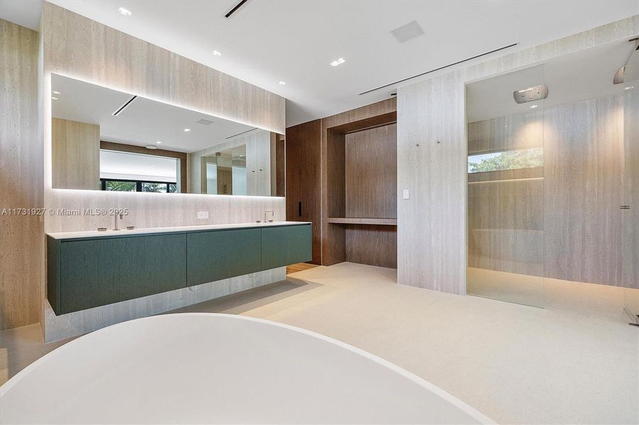 Image 38 of a home in . Image 38 of a home in .