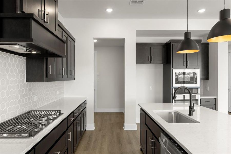 11. 7229 Switchgrass - Kitchen (3)