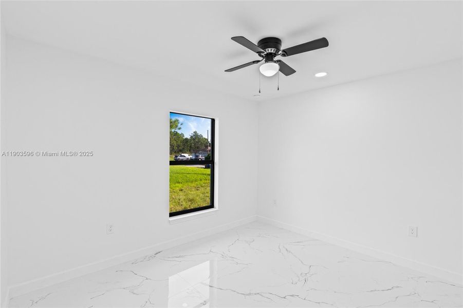 Spacious, unfurnished interior of a new home in , Lehigh Acres (Image 31).