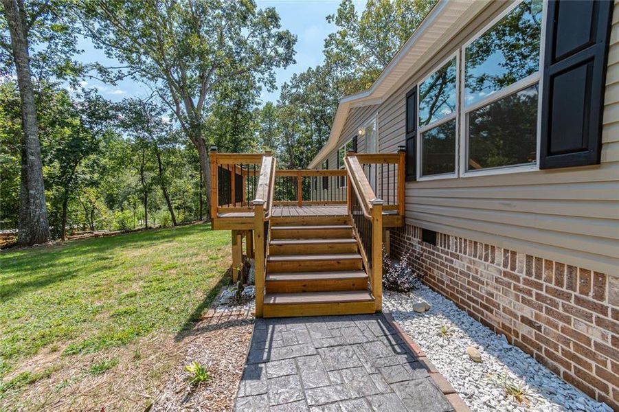 Exterior details and patio area of a home in , Dahlonega (Image 17).