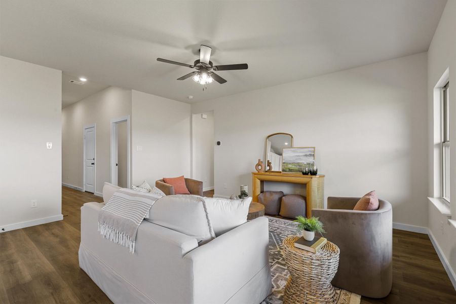 Representative furnished interior of a home built from the Essex by Cheldan Homes in Stoneview, Glen Rose (Image 14).