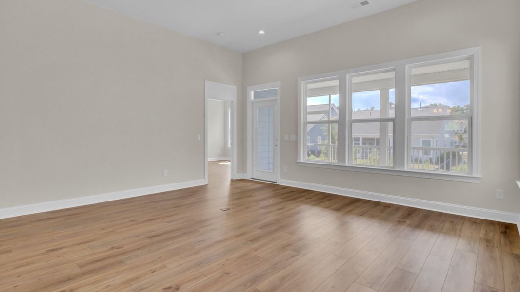 Spacious, unfurnished interior of a new home in Cresswind Charleston, Summerville (Image 34).