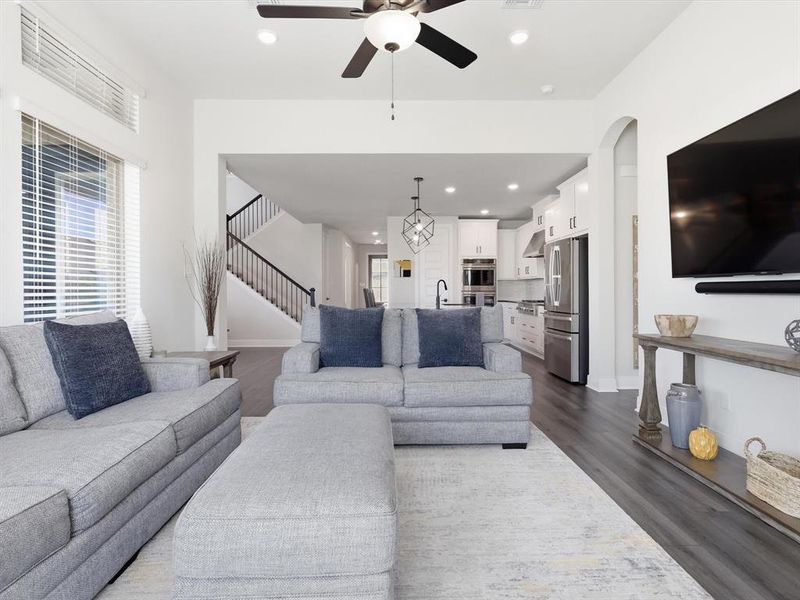 Furnished interior view inside a new home in South Pointe Village Series, Mansfield (Image 18). Furnished interior view inside a new home in South Pointe Village Series, Mansfield (Image 18).