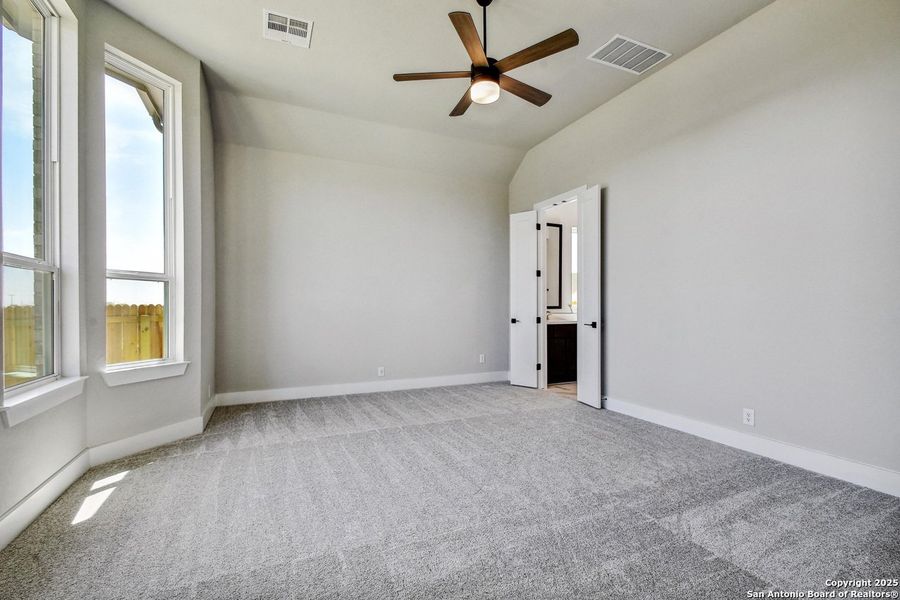 Spacious, unfurnished interior of a new home in Alsatian Oaks: 60ft. lots, Castroville (Image 8).