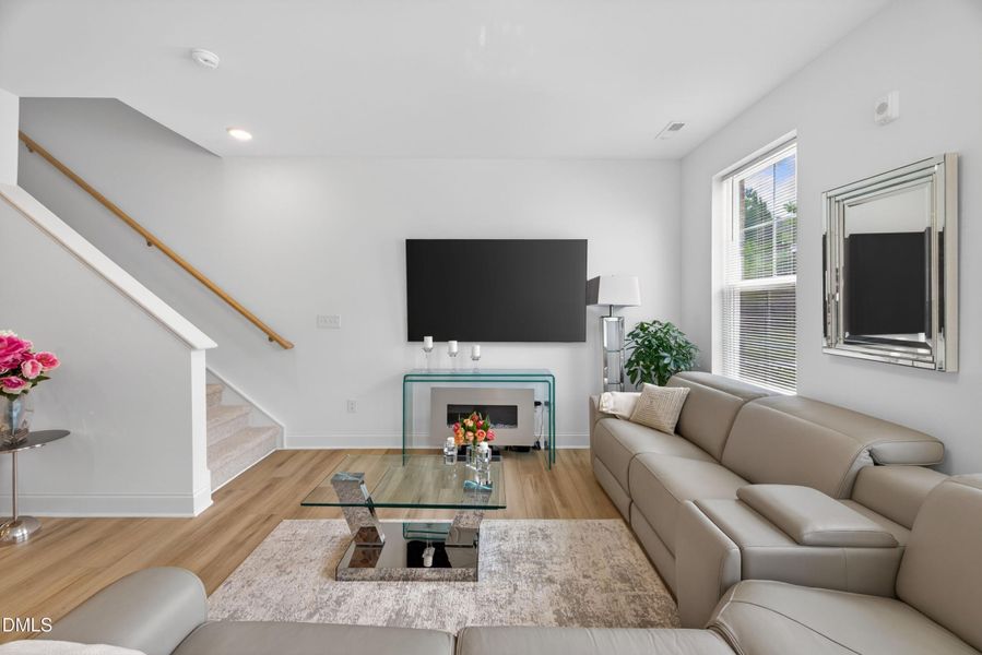 003-property-living-room