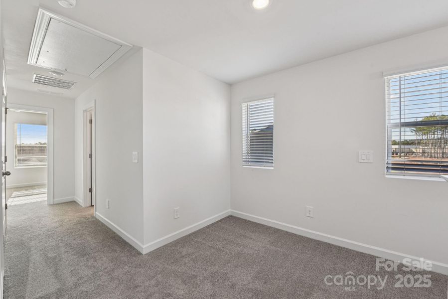 Spacious, unfurnished interior of a new home in , Fort Mill (Image 27).