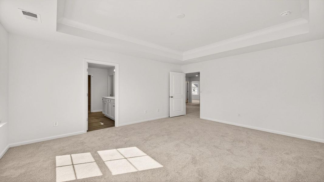 Spacious, unfurnished interior of a new home in Creekside at Andrews, Summerville (Image 19).