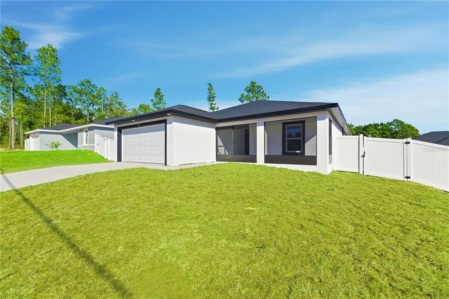 Exterior details and patio area of a home in , Ocala (Image 19).