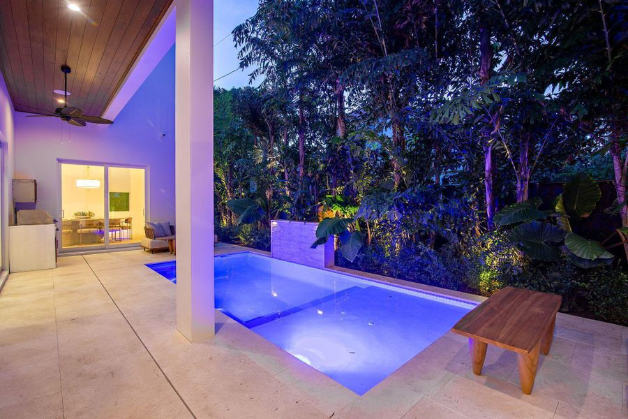 Exterior details and patio area of a home in , West Palm Beach (Image 30).