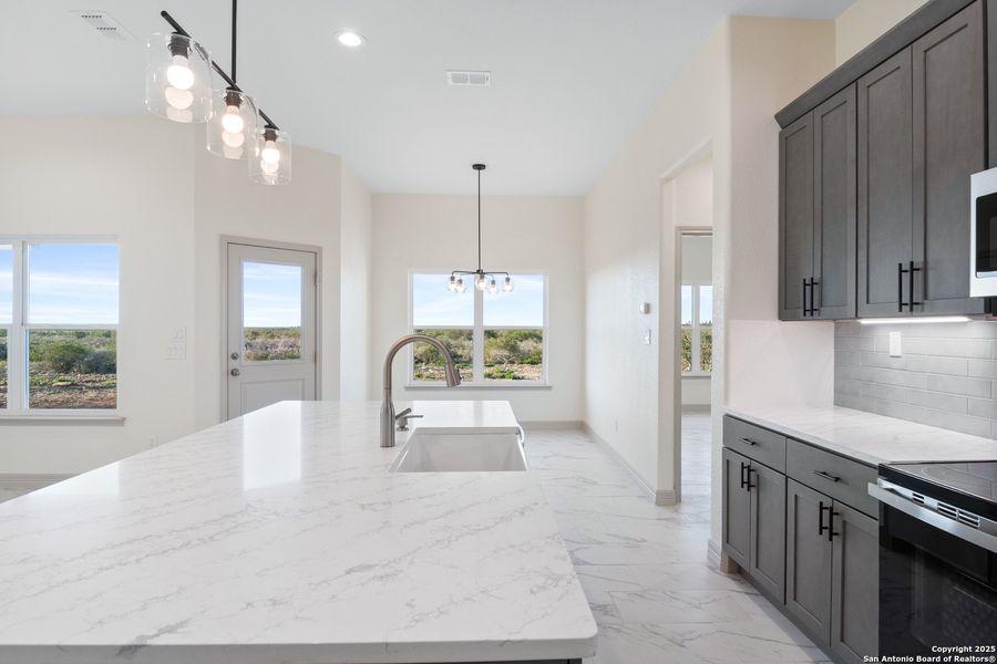 Furnished interior view inside a new home in , Uvalde (Image 8).