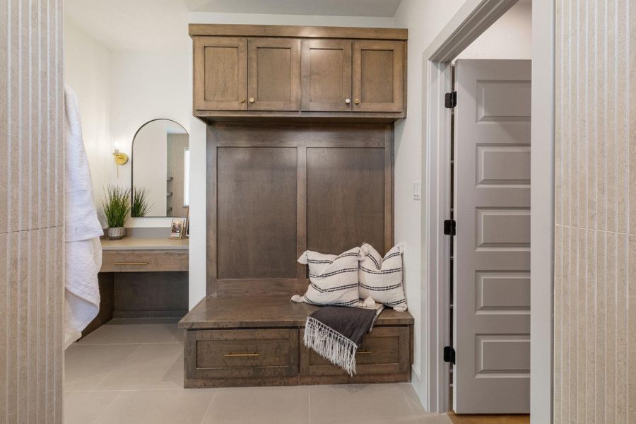 Furnished interior view inside a new home in , Bryan (Image 14).