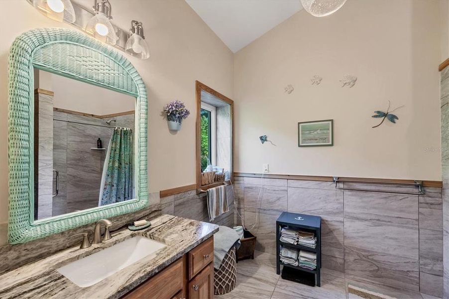 Furnished interior view inside a new home in , Englewood (Image 28).