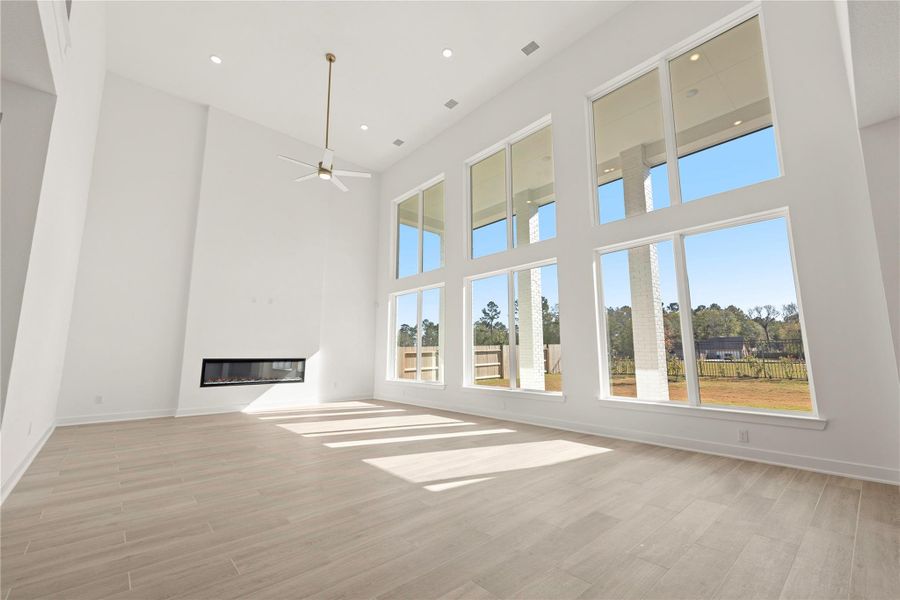 Spacious, unfurnished interior of a new home in ARTAVIA®, Conroe (Image 14).