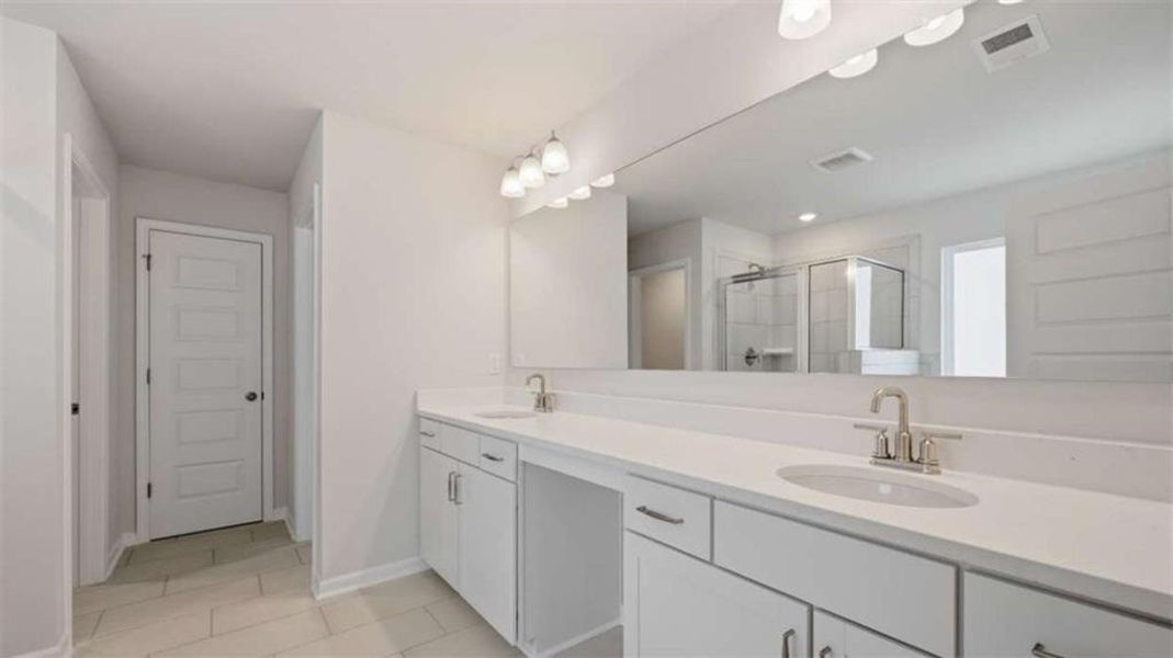 Furnished interior view inside a new home in Water Oak Estates, Lawrenceville (Image 4).