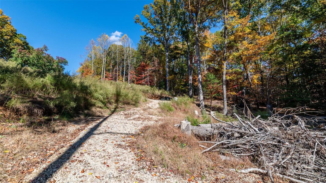 Natural landscape and outdoor views near in Statesville (Image 26). Natural landscape and outdoor views near in Statesville (Image 26).