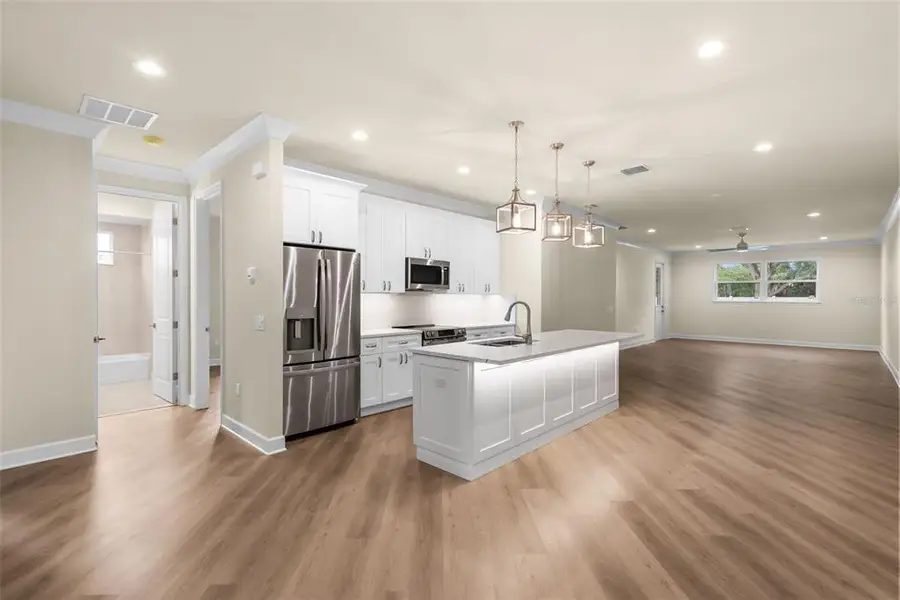 Furnished interior view inside a new home in , Tarpon Springs (Image 12).
